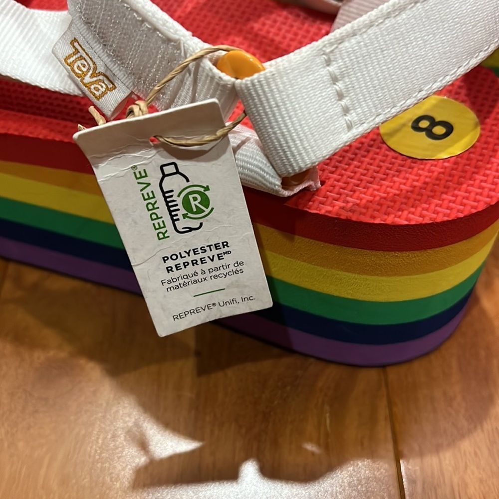 Nwt Teva Flatform Universal Rainbow Pride Size 8 - image 8